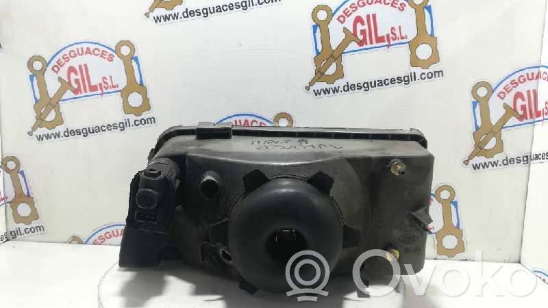 Scheinwerfer   40380748,81082