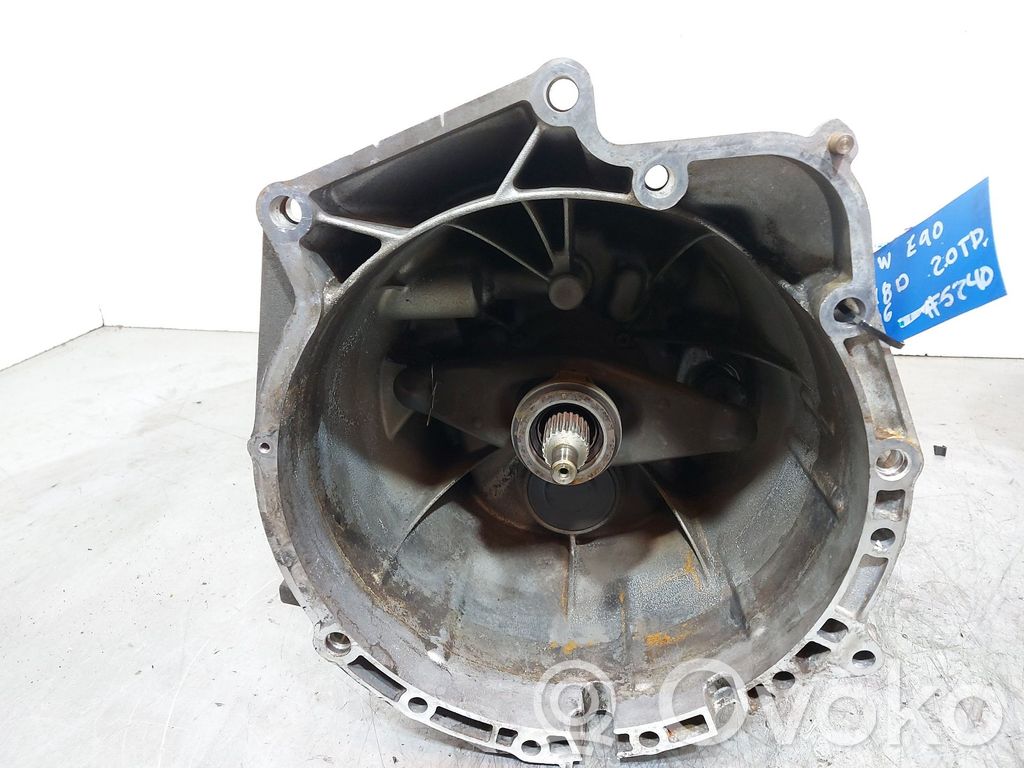Manual 5 speed gearbox   BED,107778