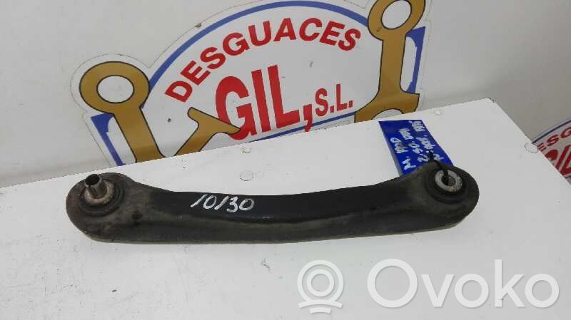 Mercedes-Benz 190 W201 Braccio di controllo sospensione posteriore superiore/braccio oscillante 