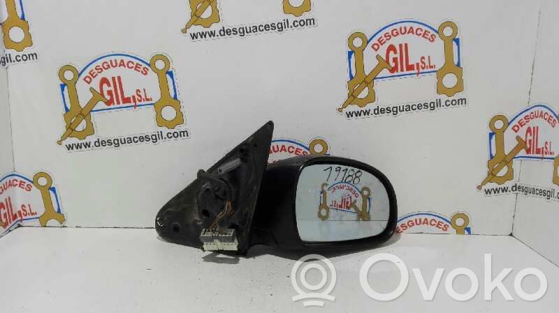 Peugeot 406 Front door electric wing mirror 