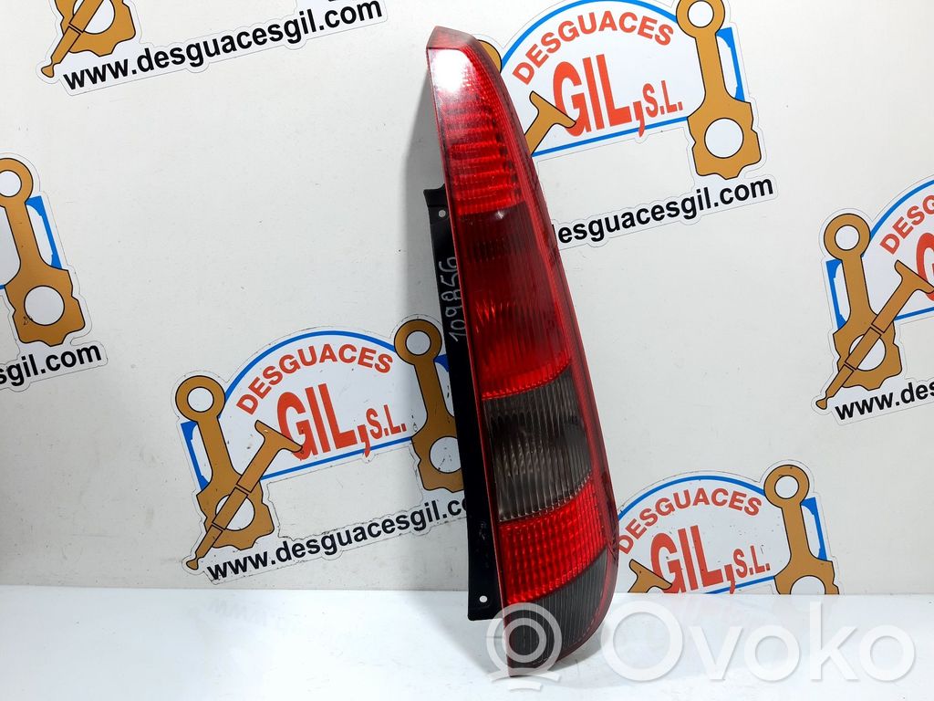 Ford Fiesta Lampă spate în caroserie 