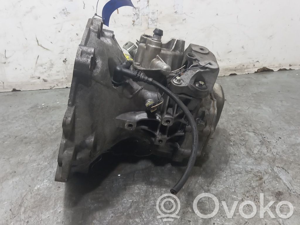 Opel Corsa C Manualna 5-biegowa skrzynia biegów 