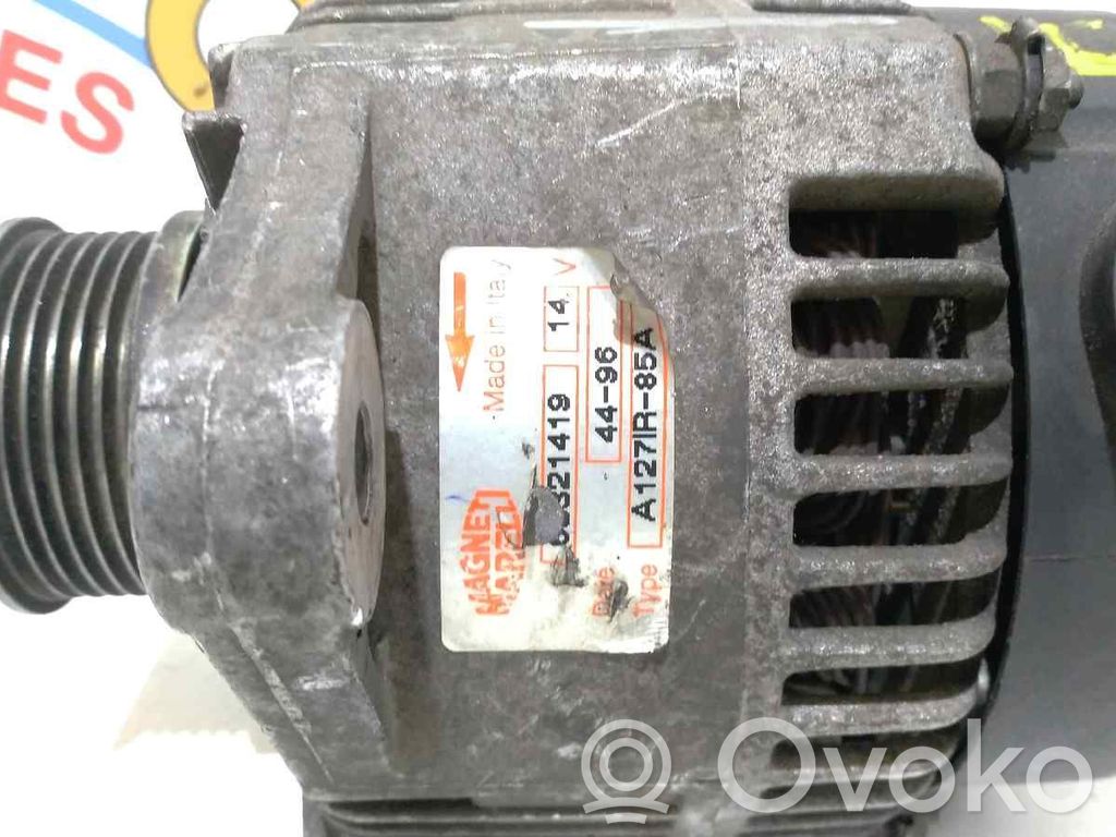 Fiat Punto (176) Generator/alternator 