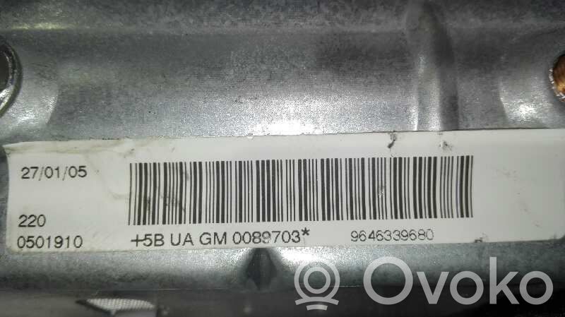 Citroen C4 I Keleivio oro pagalvė 