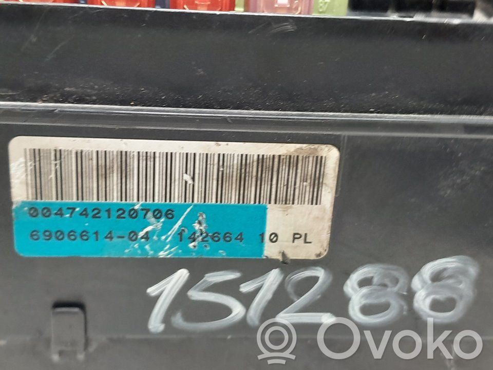 Mini One - Cooper Cabrio R52 Fuse module 