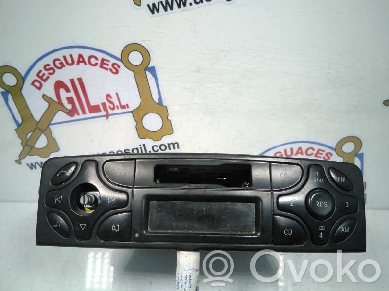 Mercedes-Benz C W203 Radio / CD/DVD atskaņotājs / navigācija 