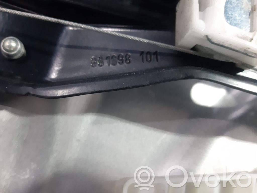 Mercedes-Benz C W204 Priekinio el. lango pakėlimo mechanizmo komplektas 