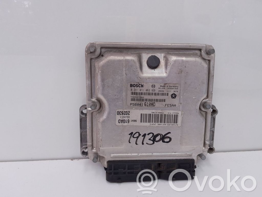 Jeep Cherokee III KJ Engine control unit/module 