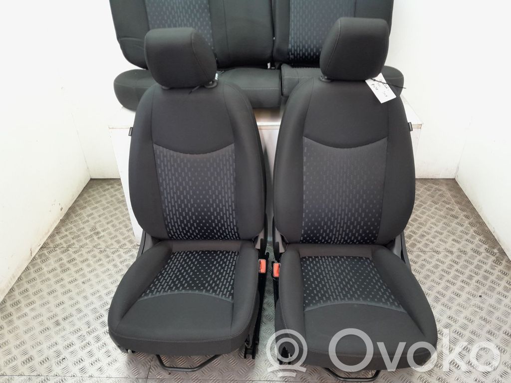 Juego del asiento   196800