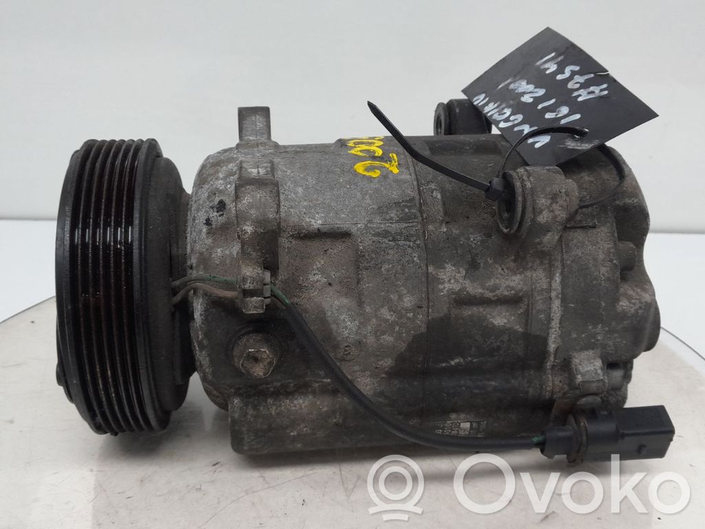Volkswagen Golf IV Compresor (pompă) aer condiționat (A/C) 
