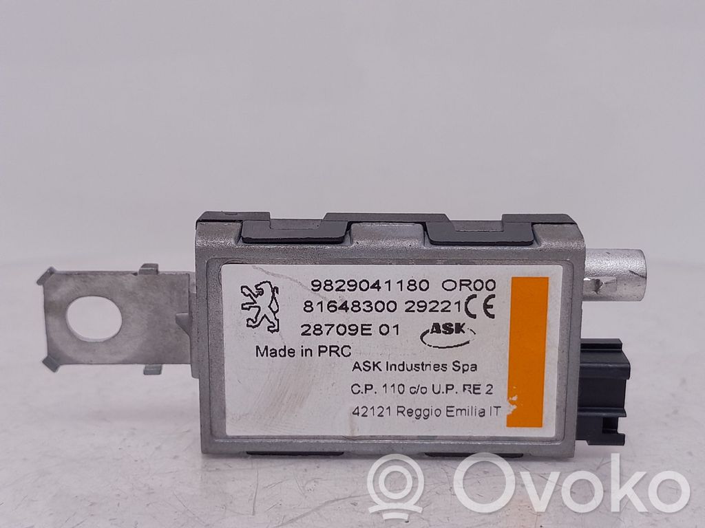 Peugeot 5008 II Amplificador de antena aérea 