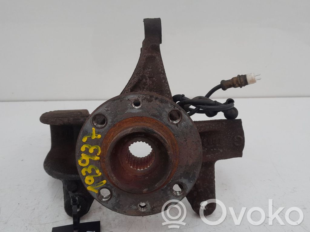 Renault Megane II Front wheel hub spindle knuckle 