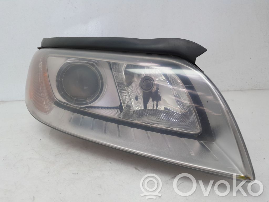 Volvo XC70 Lampa przednia 