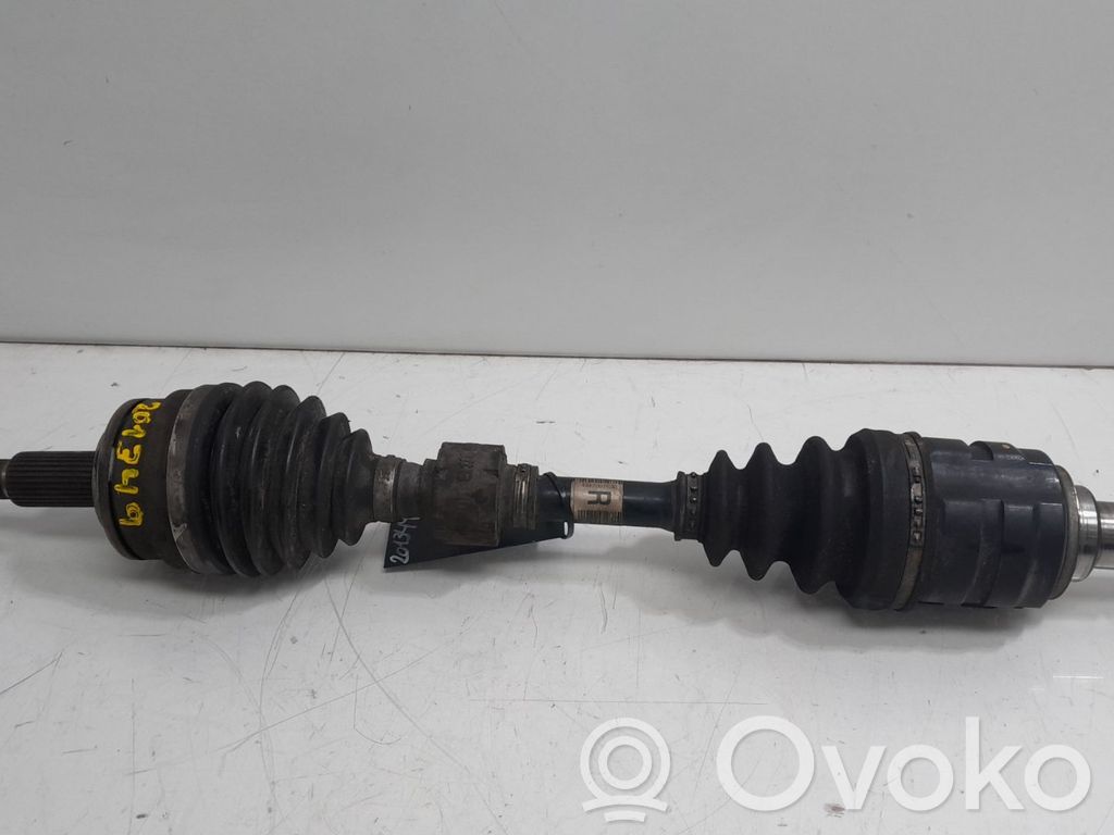 Toyota Auris 150 Półoś przednia 