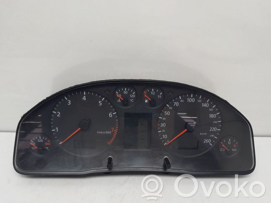 Audi A6 S6 C5 4B Tachimetro (quadro strumenti) 