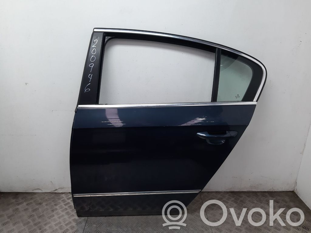 Volkswagen PASSAT B6 Задняя дверь 