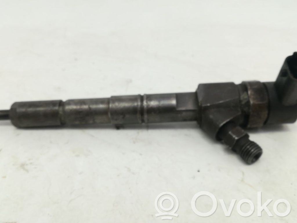 Inyector de combustible   0445110213,186832