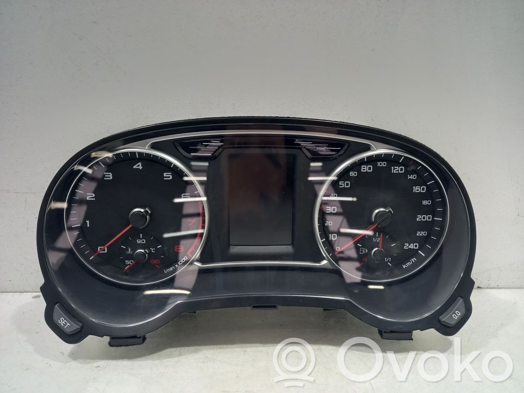 Audi A1 Vitezometru (grup de instrumente)