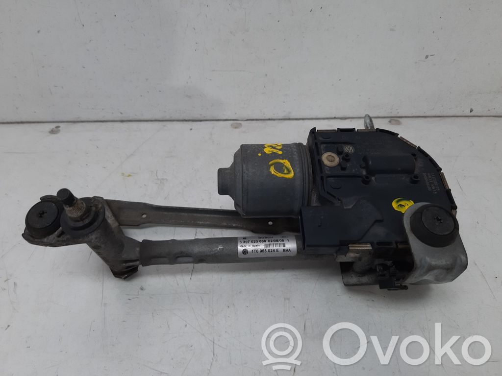 Volkswagen Touran I Tringlerie et moteur d'essuie-glace avant 