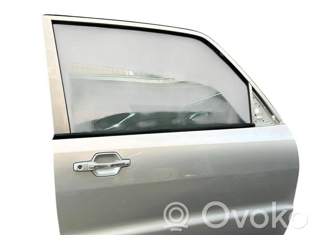 Puerta delantera   5700A900