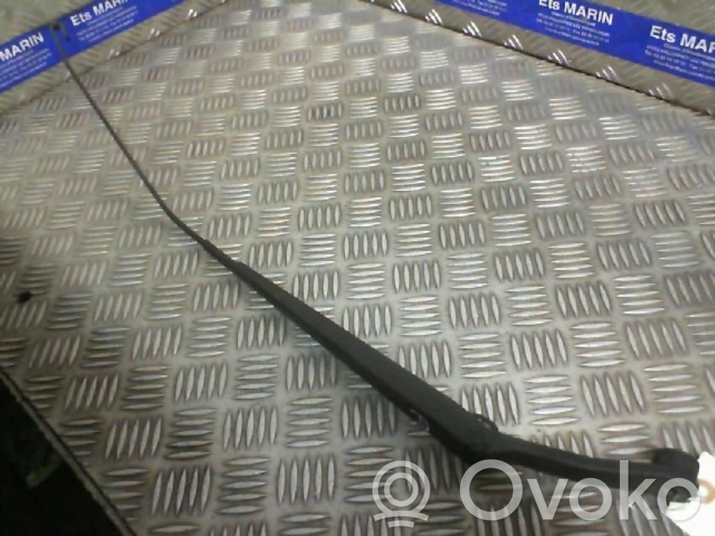 Mazda 2 Front wiper blade arm 