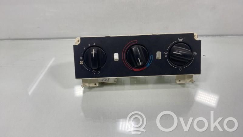 Peugeot 306 Climate control unit 