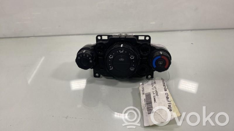 Ford Fiesta Climate control unit 