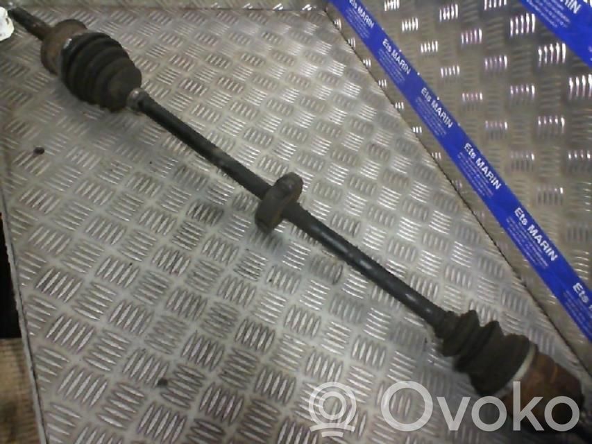 Opel Corsa B Eje de transmisión delantero 