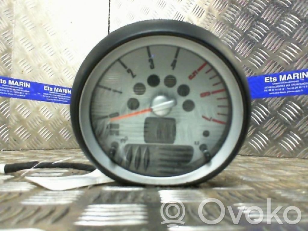 Tachometer   62109306256