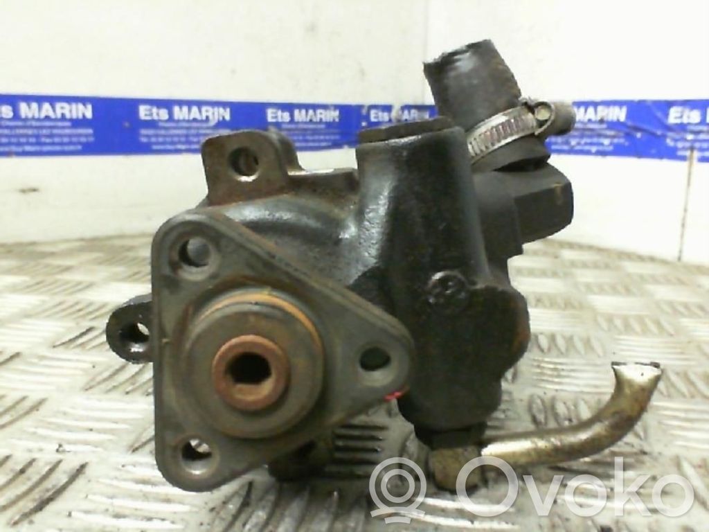 Ohjaustehostimen pumppu   4032468