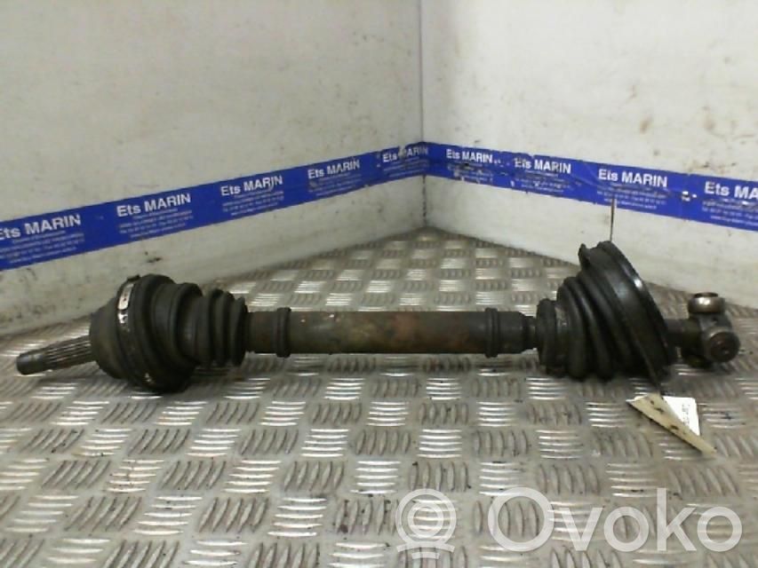 Renault Clio I Półoś przednia 