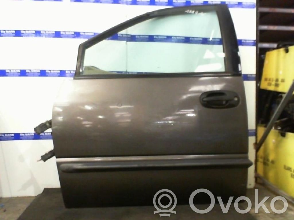 Chrysler Voyager Puerta delantera 