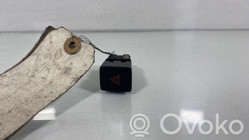 Nissan Note (E12) Hazard light switch 