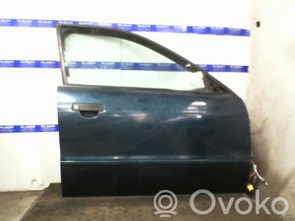 Audi A4 S4 B5 8D Puerta delantera 