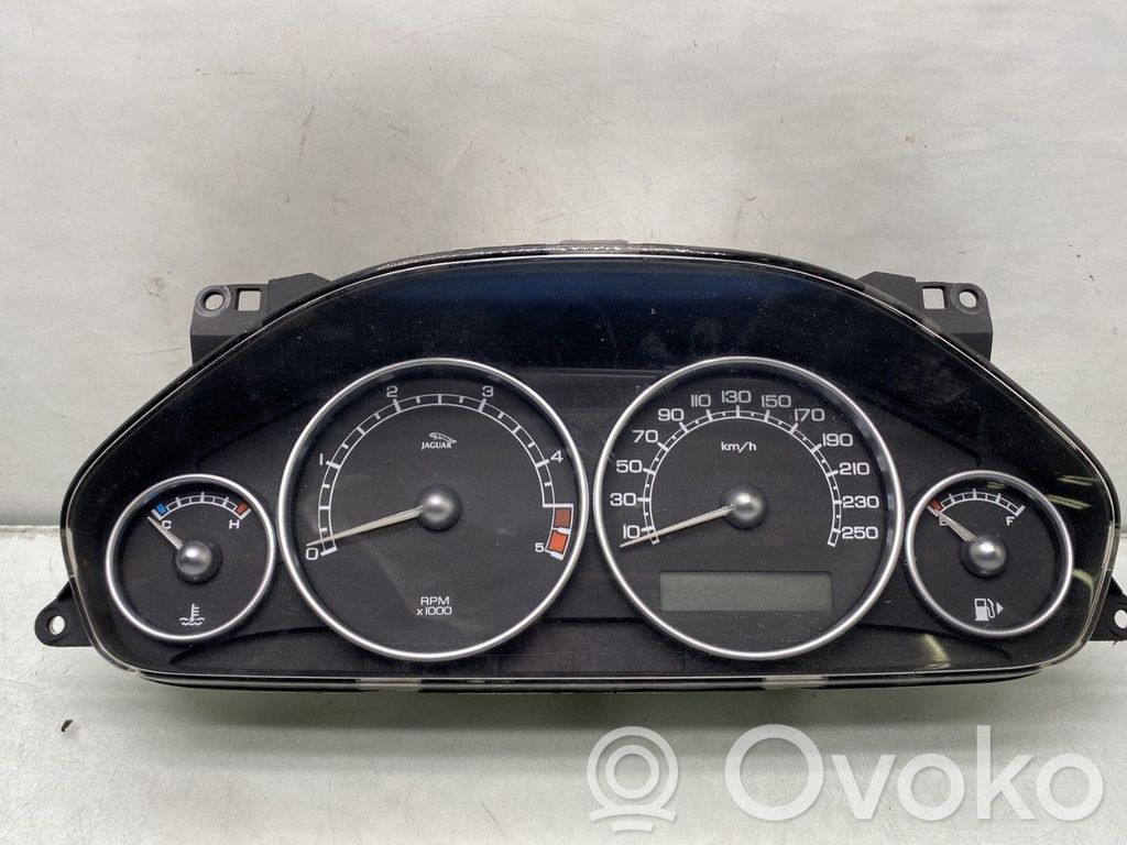 Jaguar X-Type Speedometer (instrument cluster) 