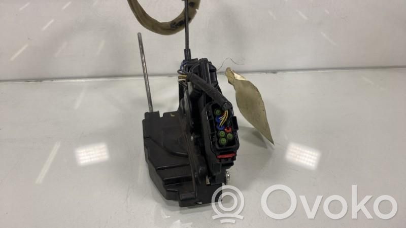 Mazda 3 I Front door lock 