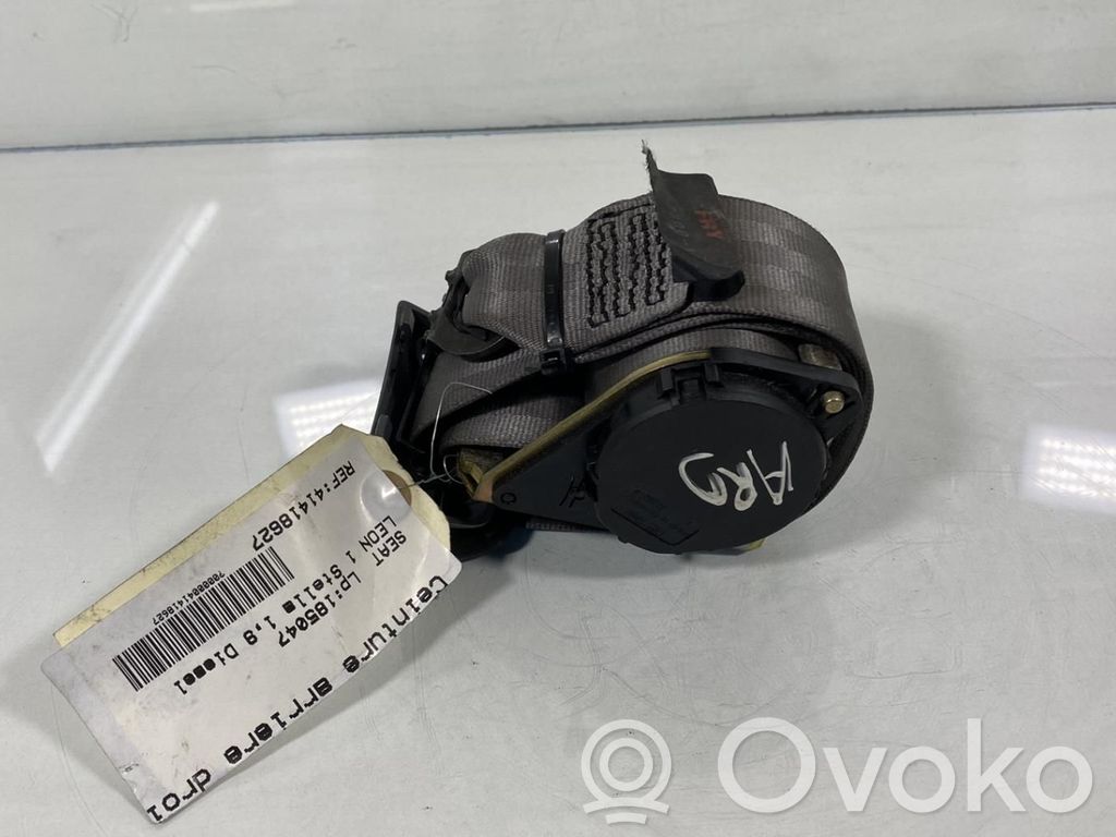 Seat Leon (1M) Cinturón trasero 