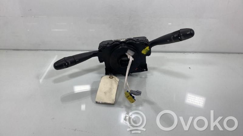 Peugeot 307 Interruptor/palanca de limpiador de luz de giro 