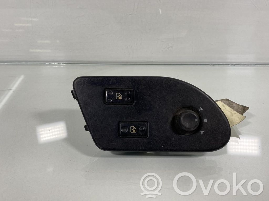 Renault Safrane Przyciski szyb 