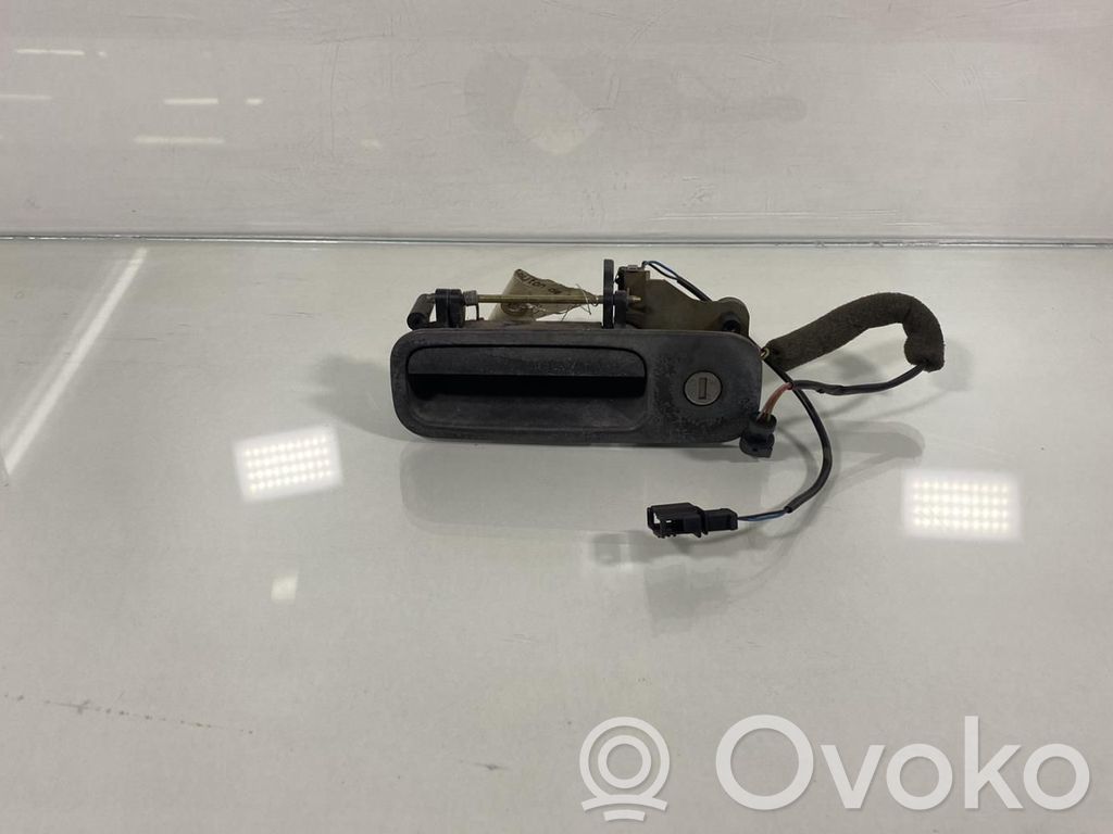 Tailgate opening switch   1121111