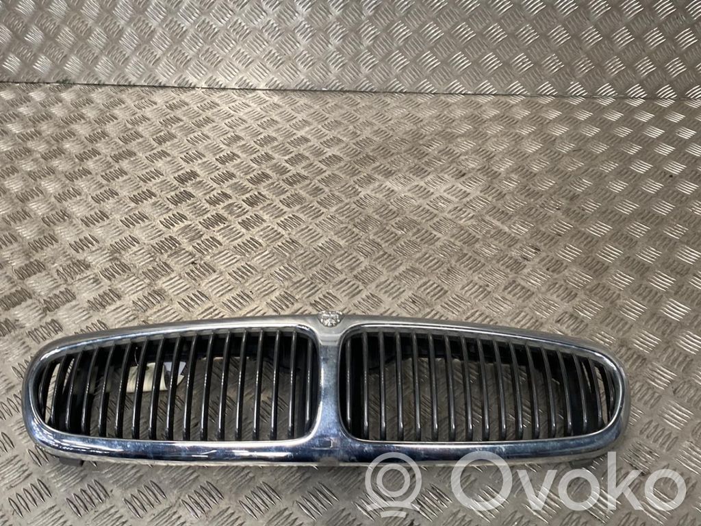 Jaguar X-Type Front grill 