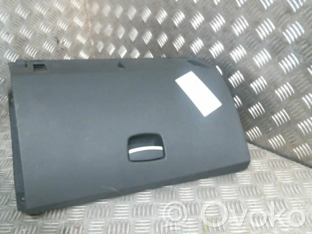 Renault Laguna III Juego guantera 