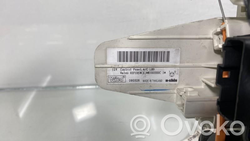 Nissan Note (E11) Climate control unit 