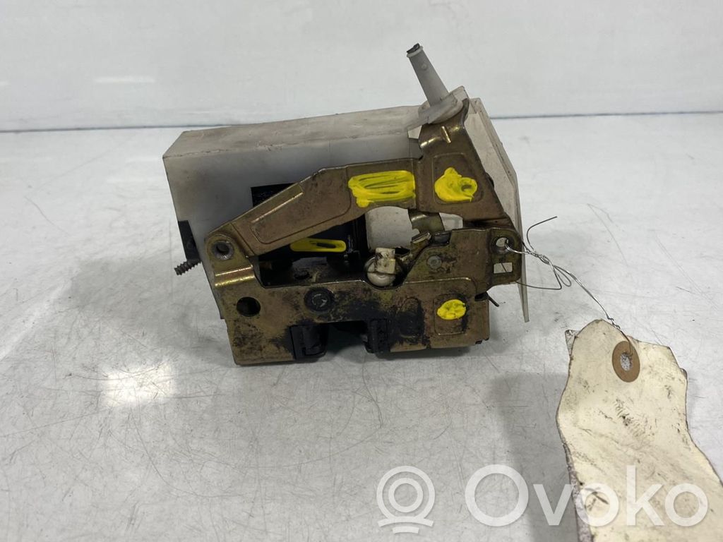 Renault Megane I Rear door lock 