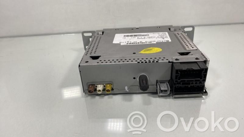 Renault Clio IV Radio/CD/DVD/GPS head unit 