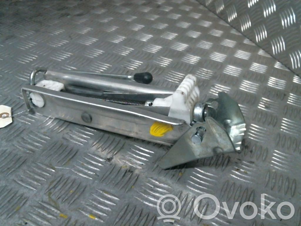 Tunkki   8200386374