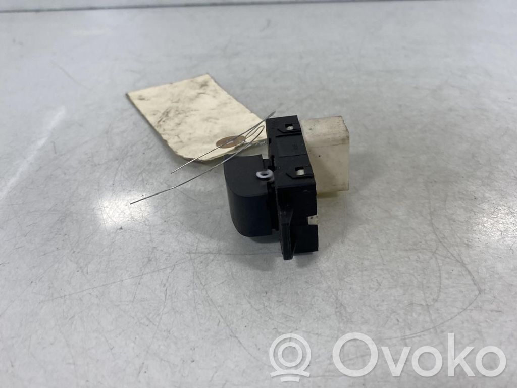 Chevrolet Captiva Electric window control switch 