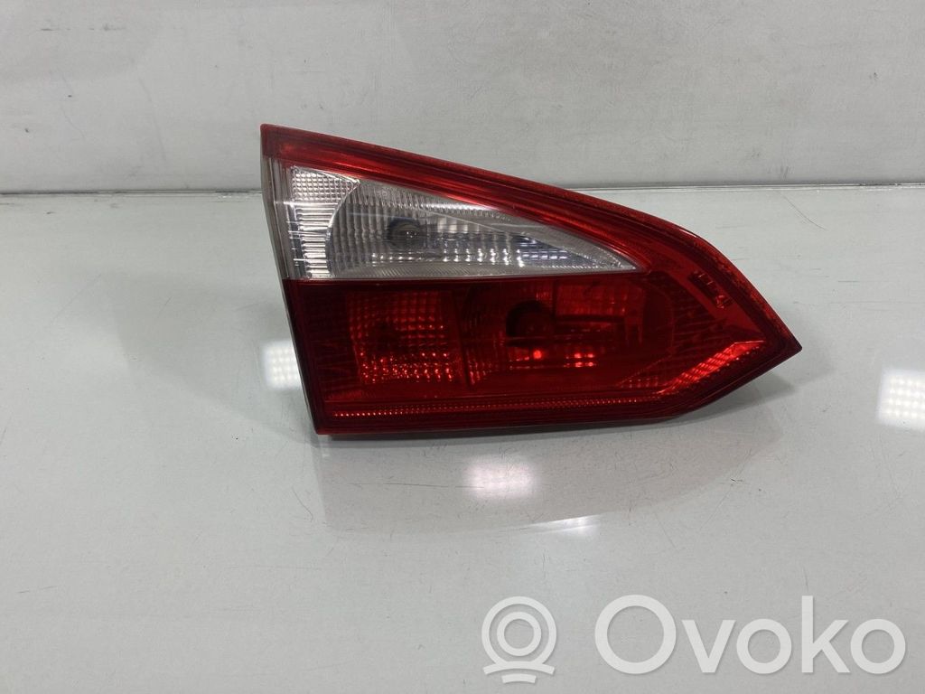 Ford Focus Tailgate rear/tail lights 