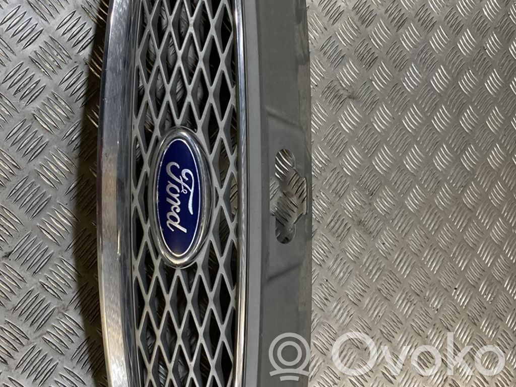 Ford Mondeo Mk III Etusäleikkö 