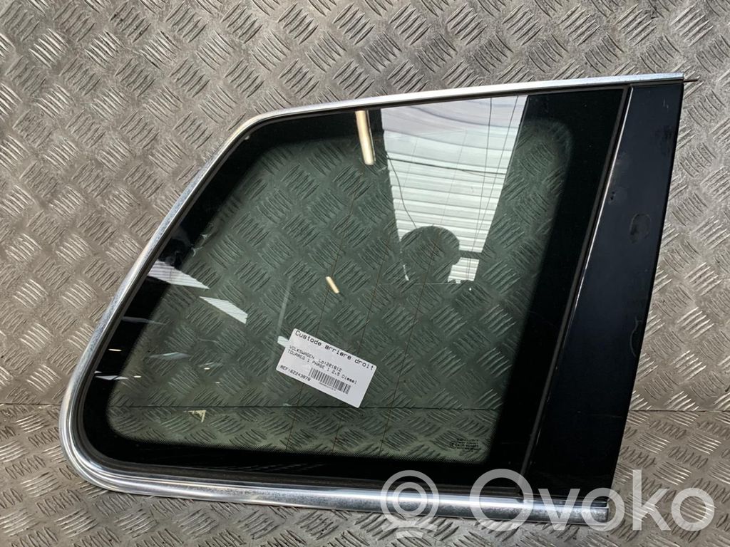 Volkswagen Touareg I Vidrio lateral trasero